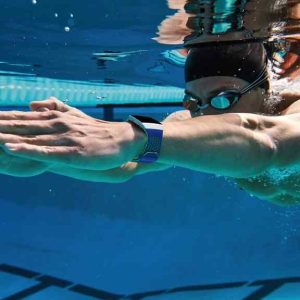 Can you swim with Fitbit Flex